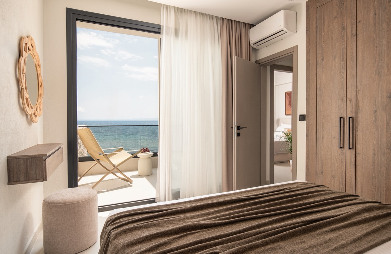 Apartment With Swimming Pool 3
